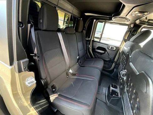 Used 2020 Jeep Gladiator Rubicon image 29