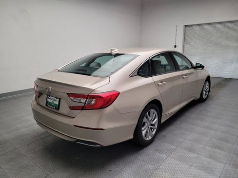 Used 2018 Honda Accord LX image 9