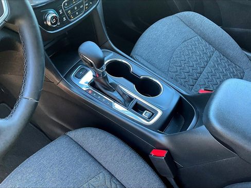 Used 2023 Chevrolet Equinox LT image 10