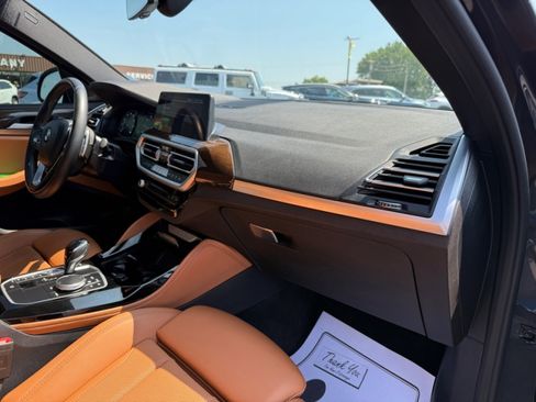 Used 2022 BMW X4 xDrive30i image 12