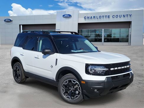 New 2025 Ford Bronco Sport Outer Banks w/ Outer Banks Tech Package+ AWD/4WD image 1
