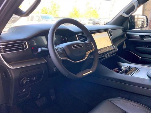 New 2026 Jeep Grand Wagoneer Limited AWD/4WD image 7