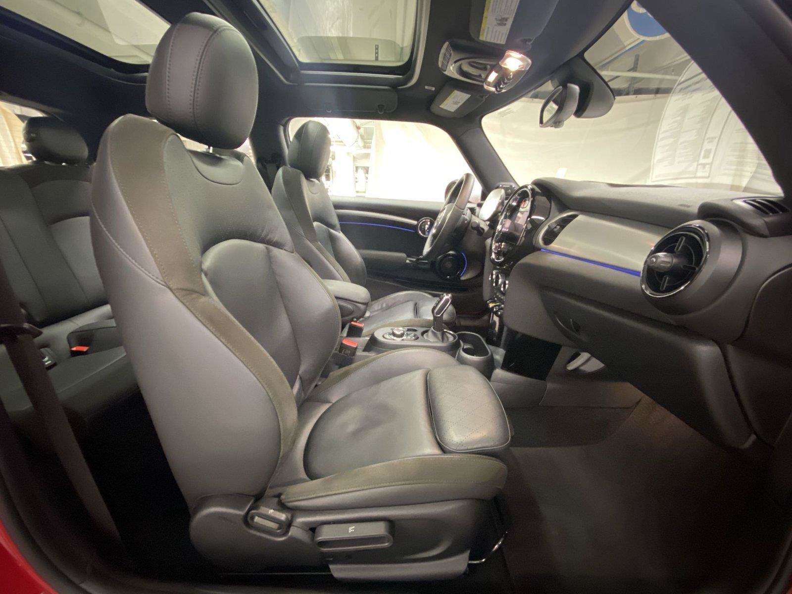 Used 2023 MINI Cooper SE FWD image 30