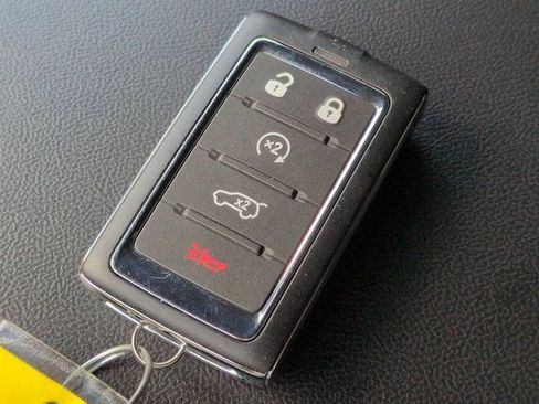 Used 2024 Jeep Grand Cherokee Altitude AWD/4WD image 27