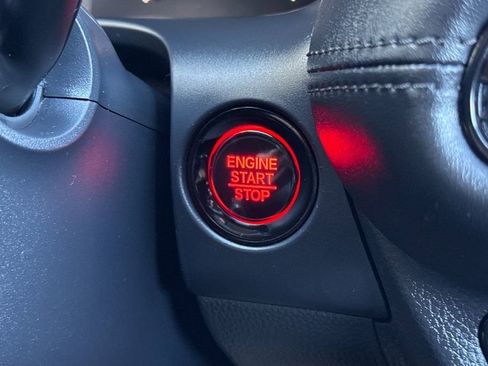 Used 2024 Honda HR-V LX image 19