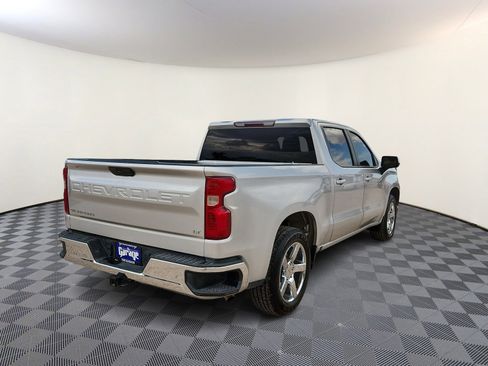 Used 2021 Chevrolet Silverado 1500 LT RWD image 4