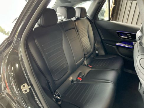Used 2025 Mercedes-Benz GLC 350e 4MATIC image 20