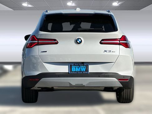 Used 2026 BMW X3 xDrive30 w/ Premium Package image 10