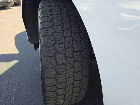 Used 2021 Ford Expedition Limited image 29