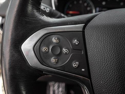 Used 2018 Chevrolet Traverse Premier image 15