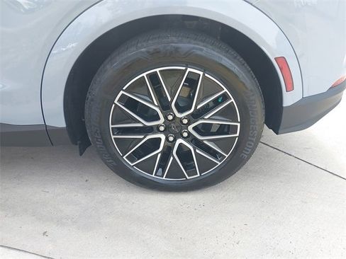 Certified 2025 Ford Mustang Mach-E Premium image 31