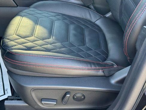 Used 2023 Ford Escape ST-Line Elite w/ Premium Technology Package image 25