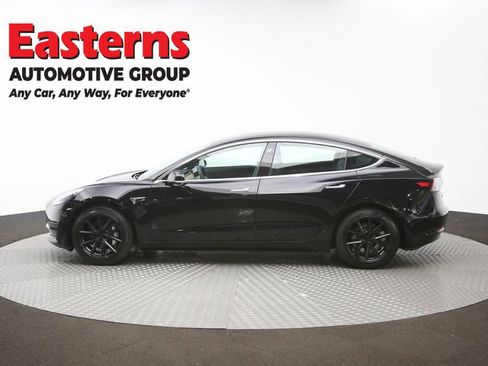 Used 2019 Tesla Model 3 Standard Range image 56