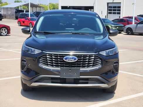 Used 2025 Ford Escape Active AWD/4WD image 11