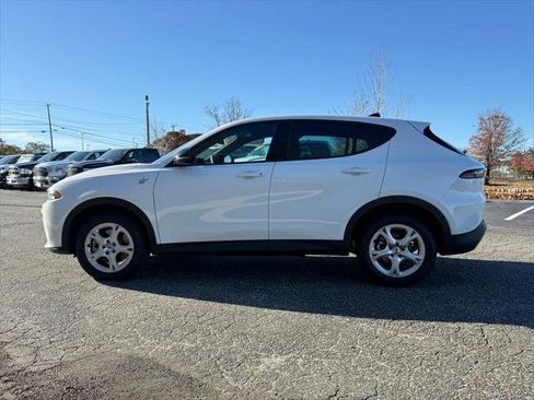 Certified 2025 Dodge Hornet GT w/ Cold Weather Group AWD/4WD image 6