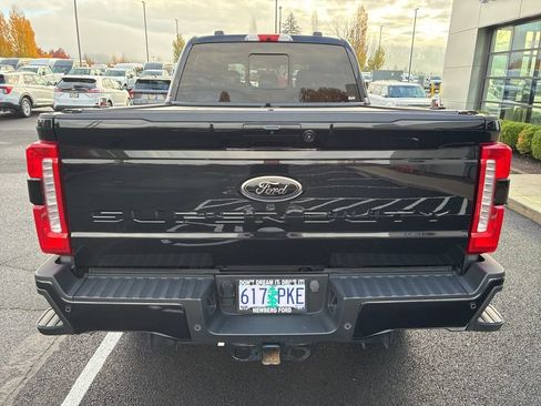 Used 2023 Ford F250 Lariat w/ Lariat Ultimate Package AWD/4WD image 6