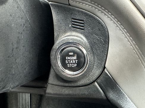 Used 2022 Subaru Outback Limited AWD/4WD image 23