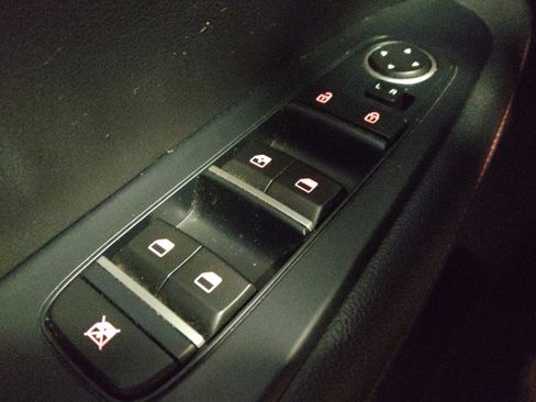 Used 2020 Kia Forte GT image 27