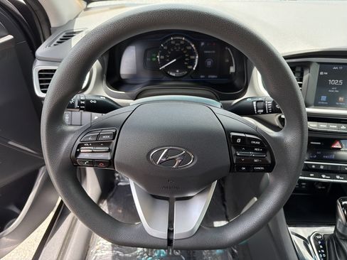 Used 2019 Hyundai Ioniq Blue FWD image 26