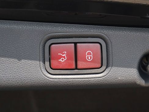 Certified 2023 Mercedes-Benz E 450 4MATIC Sedan image 18