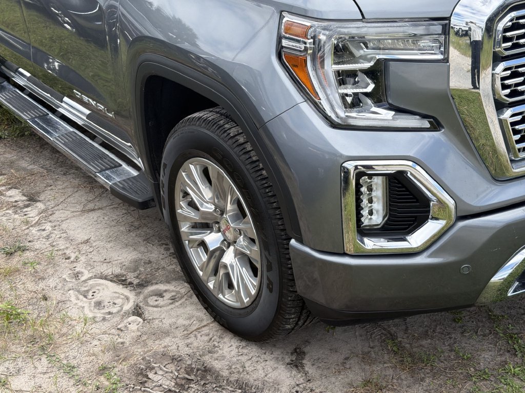 Used 2020 GMC Sierra 1500 Denali w/ Driver Alert Package II RWD image 3