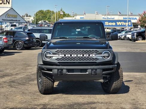 New 2026 Ford Bronco Badlands AWD/4WD image 3