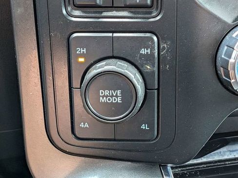 Used 2023 Ford F150 Lariat w/ Equipment Group 502A High image 27