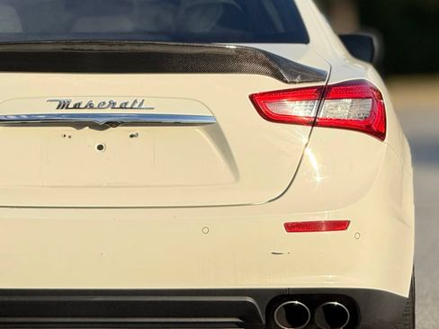 Used 2014 Maserati Ghibli S Q4 AWD/4WD image 17