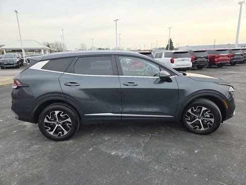 Used 2024 Kia Sportage EX AWD/4WD image 18