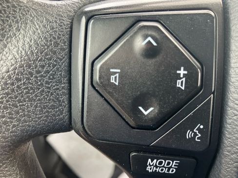 Used 2019 Toyota Tacoma SR w/ SX Package AWD/4WD image 17