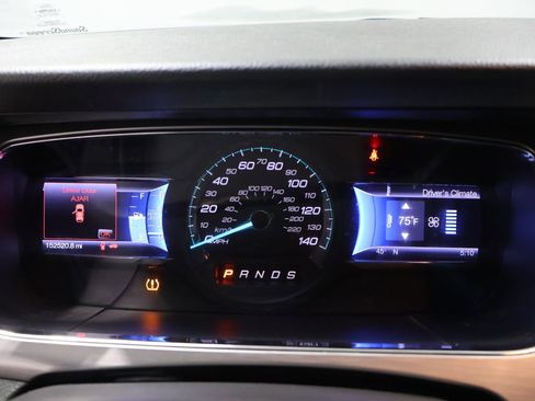 Used 2013 Ford Taurus SEL image 39