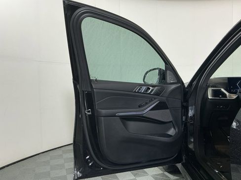 Certified 2026 BMW X5 sDrive40i w/ M Sport Package RWD image 19