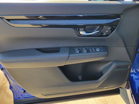 Used 2024 Honda CR-V EX-L image 17