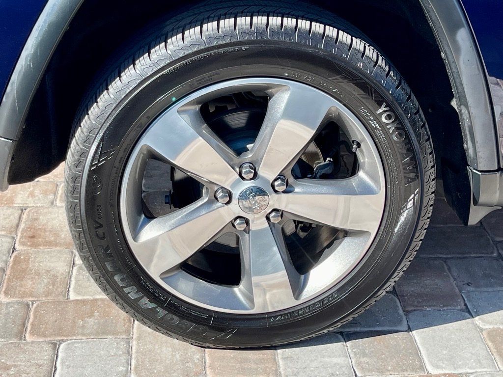 Used 2016 Jeep Grand Cherokee Limited AWD/4WD image 11