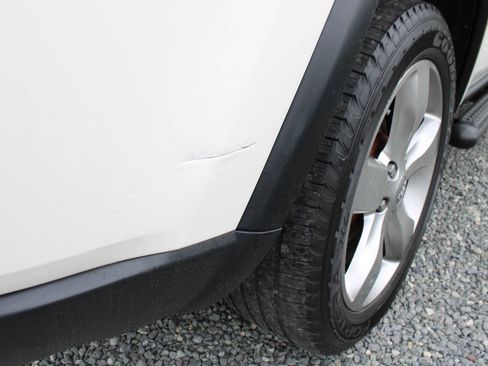 Used 2012 Jeep Grand Cherokee Overland AWD/4WD image 28