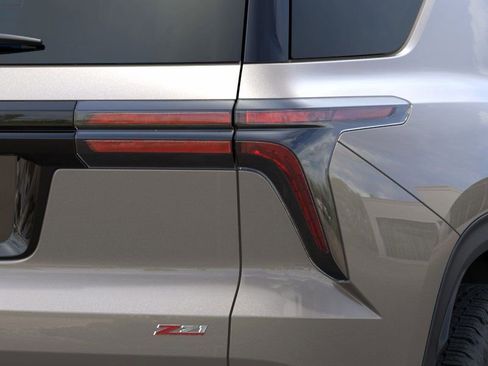 New 2026 Chevrolet Traverse Z71 w/ Enhanced Driving Package AWD/4WD image 11