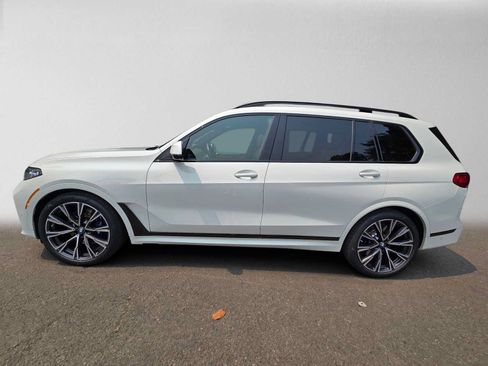 Used 2021 BMW X7 M50i AWD/4WD image 6