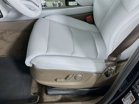 New 2026 Genesis GV70 2.5T Advanced AWD/4WD image 21