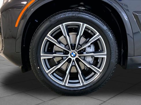 New 2026 BMW X5 xDrive40i w/ Executive Package AWD/4WD image 11