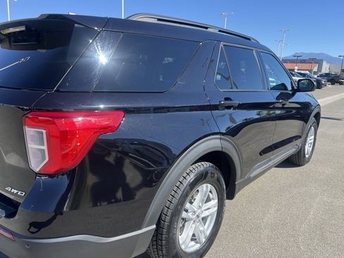Used 2023 Ford Explorer XLT image 12