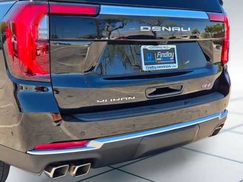 Used 2026 GMC Yukon Denali w/ Sun & Power Step Package AWD/4WD image 7