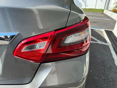 Used 2017 Nissan Altima 2.5 SV FWD image 14
