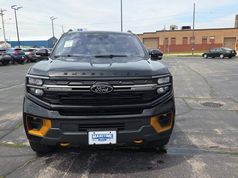 Used 2025 Ford Expedition Tremor AWD/4WD image 2