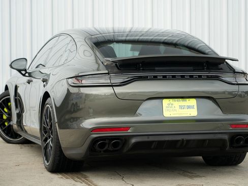 Used 2022 Porsche Panamera 4 image 6