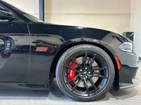 Used 2022 Dodge Charger Scat Pack w/ Dynamics Package RWD image 14