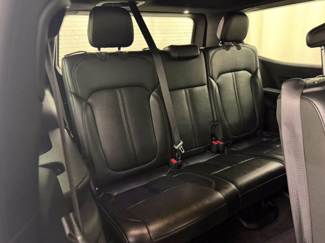 Used 2024 Jeep Wagoneer Series II w/ Flexible Seating Group AWD/4WD image 16