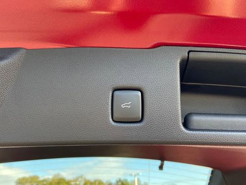 New 2025 Ford Escape SE w/ PHEV Premium Package image 31