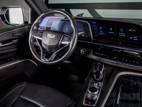 Used 2023 Cadillac Escalade ESV Sport w/ LPO, ONYX Package AWD/4WD image 6