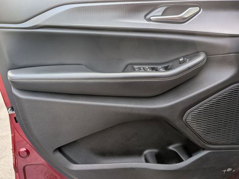 Certified 2023 Jeep Grand Cherokee L Laredo image 11