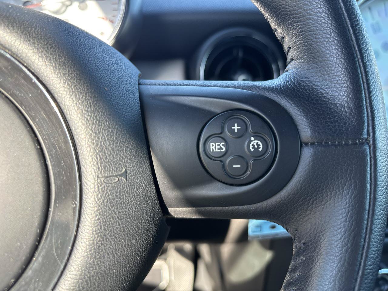 Used 2013 MINI Cooper Convertible FWD image 22